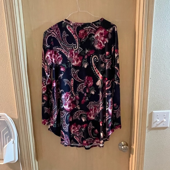 Long sleeve, babydoll top - Picture 6 of 6